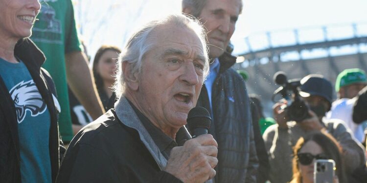 De Niro at an Eagles game