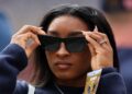 Simone Biles fixes glasses