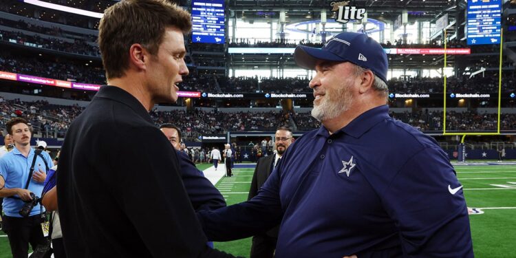 Tom Brady visits with Mike McCarthy