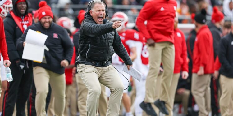 schiano on sideline