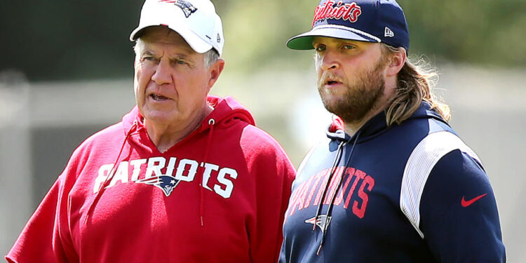 Steve Belichick, right, will reportedly reunite with his father Bill Belichick on North Carolina's coaching staff.  (John Tlumacki/The Boston Globe via Getty Images)