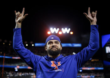 NEW YORK, NY - OCTOBER 08: Sean Manaea #59 of the New York Mets reacts after winning Game 3 of the Division Series presented by Booking.com between the Philadelphia Phillies and the New York Mets at Citi Field on Tuesday, October 8, 2024 in New York, New York. The New York Mets won 7-2. (Photo by Rob Tringali/MLB Photos via Getty Images)