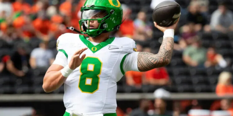 PHOTO USA Today Sports Images. Oregon quarterback Dillon Gabriel throws out a pass during warm ups as the Oregon State Beavers host the Oregon Ducks Saturday, Sept. 14, 2024 at Reser Stadium in Corvallis, Ore.