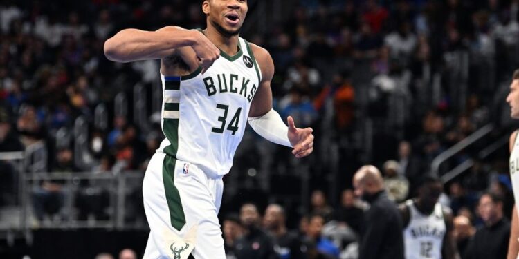 NBA: Milwaukee Bucks at Detroit Pistons