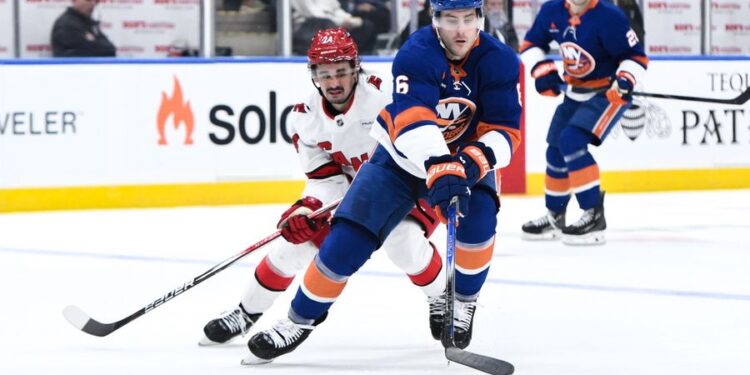 NHL: Carolina Hurricanes at New York Islanders