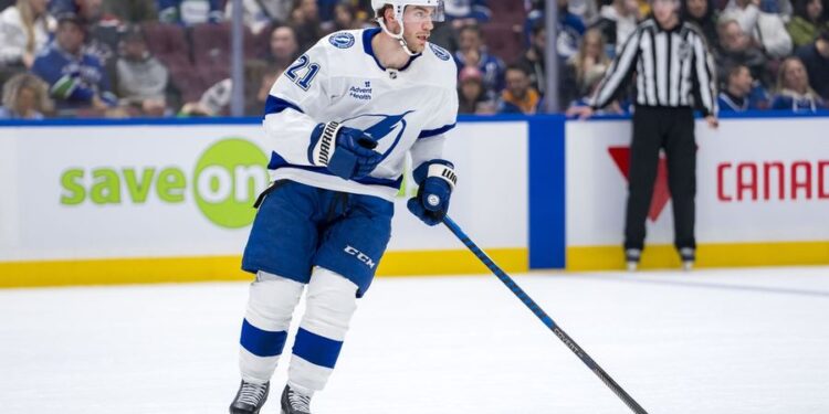 NHL: Tampa Bay Lightning at Vancouver Canucks