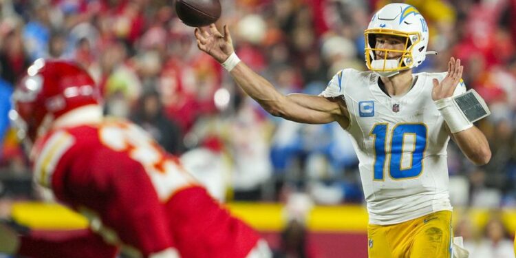 NFL: Los Angeles Chargers at Kansas City Chiefs