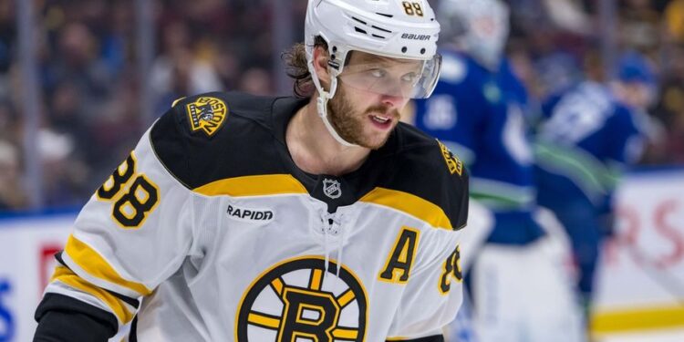 NHL: Boston Bruins at Vancouver Canucks