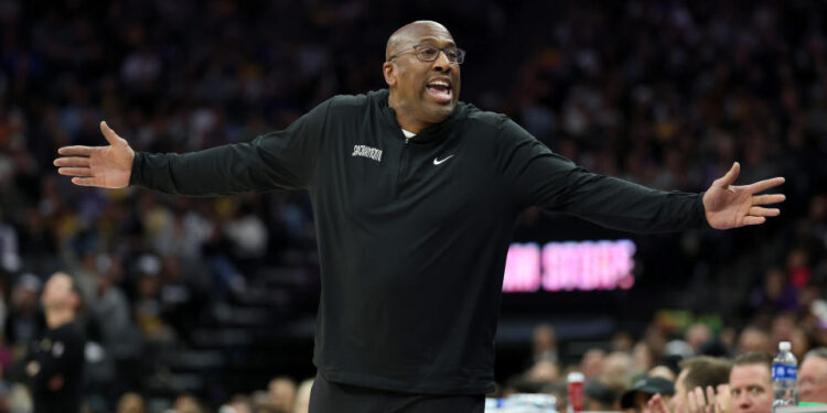 SACRAMENTO, CALIFORNIA - DECEMBER 19: Sacramento Kings head coach Mike Brown reacts towards his bench during their game against the Los Angeles Lakers in the first half at Golden 1 Center on December 19, 2024 in Sacramento, California. NOTE TO USER: User expressly acknowledges and agrees that, by downloading and/or using this photograph, user is consenting to the terms and conditions of the Getty Images License Agreement.   (Photo by Ezra Shaw/Getty Images)