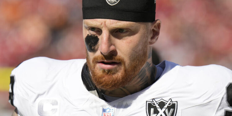 Las Vegas Raiders defensive end Maxx Crosby (98) before an NFL football game against the Tampa Bay Buccaneers Sunday, Dec. 8, 2024, in Tampa, Fla. (AP Photo/Chris O'Meara)