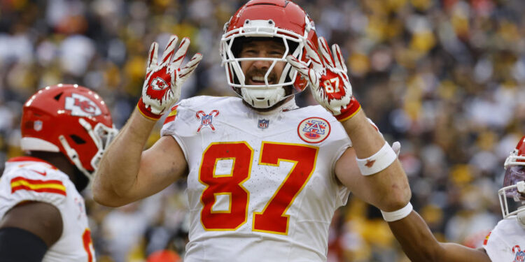 Travis Kelce #87 of the Kansas City Chiefs