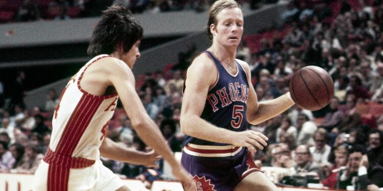 Dick Van Arsdale dribbles