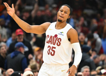 CLEVELAND, OHIO - NOVEMBER 27: Isaac Okoro #35 of the Cleveland Cavaliers celebrates during the first quarter against the Atlanta Hawks at Rocket Mortgage Fieldhouse on November 27, 2024 in Cleveland, Ohio. NOTE TO USER: User expressly acknowledges and agrees that, by downloading and or using this photograph, User is consenting to the terms and conditions of the Getty Images License Agreement. (Photo by Jason Miller/Getty Images)