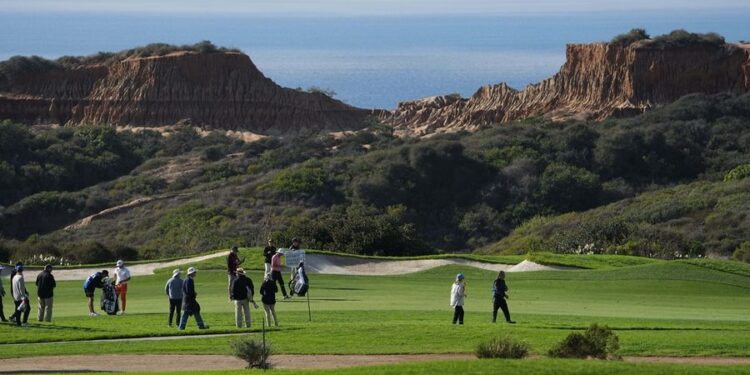 PGA: Farmers Insurance Open - Second Round