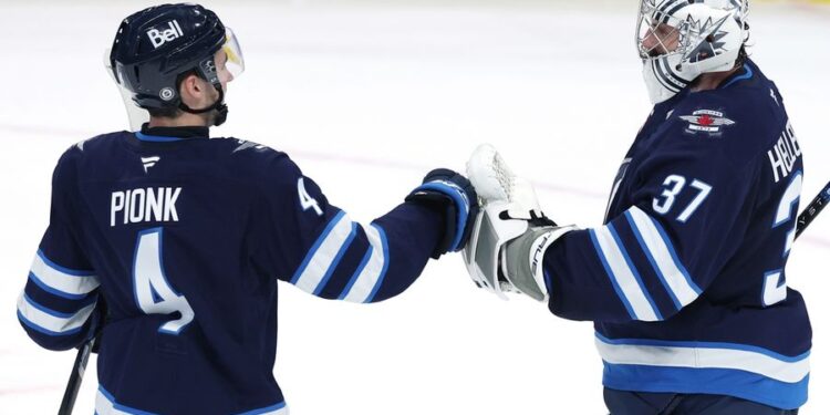 NHL: Nashville Predators at Winnipeg Jets