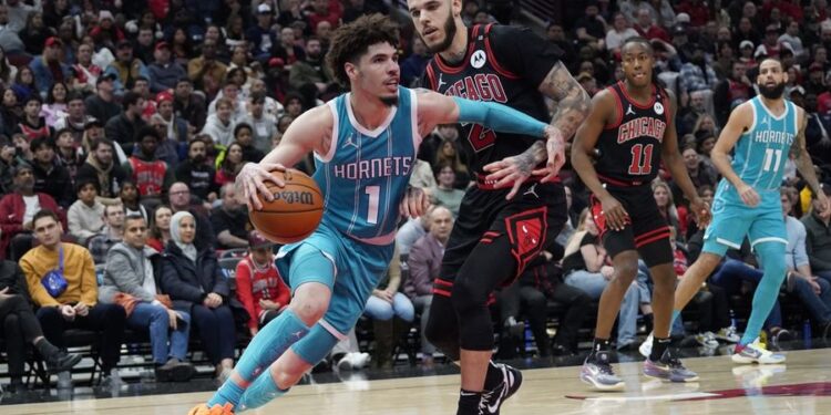 NBA: Charlotte Hornets at Chicago Bulls