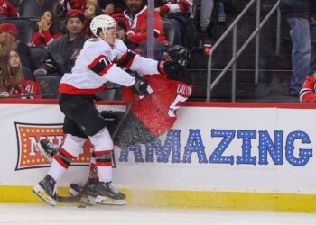 NHL: Ottawa Senators at New Jersey Devils