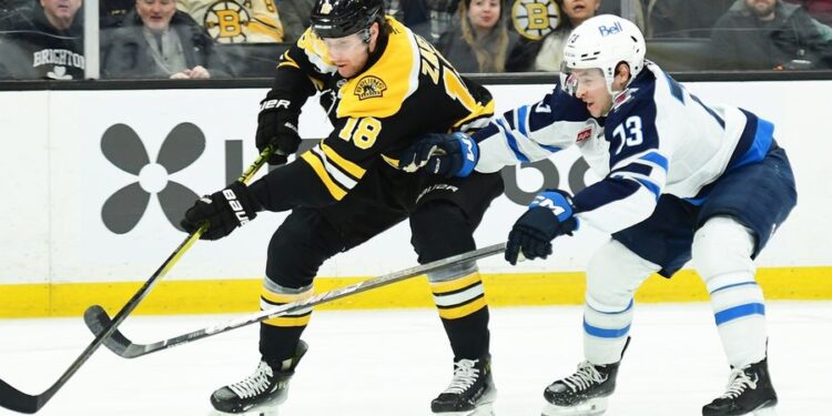 NHL: Winnipeg Jets at Boston Bruins