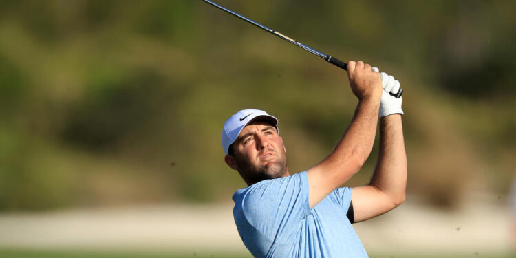 Scottie Scheffler last played at the Hero World Challenge in the Bahamas on Dec. 8 and the LIV vs. PGA Tour Showdown on Dec. 17 in Las Vegas. (Photo by David Cannon/Getty Images)