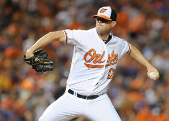 BALTIMORE, MD - AUGUST 19: Brian Matusz #17 of the Baltimore Orioles pitches against the New York Mets at Oriole Park at Camden Yards on August 19, 2015 in Baltimore, Maryland.  (Photo by G Fiume/Getty Images)