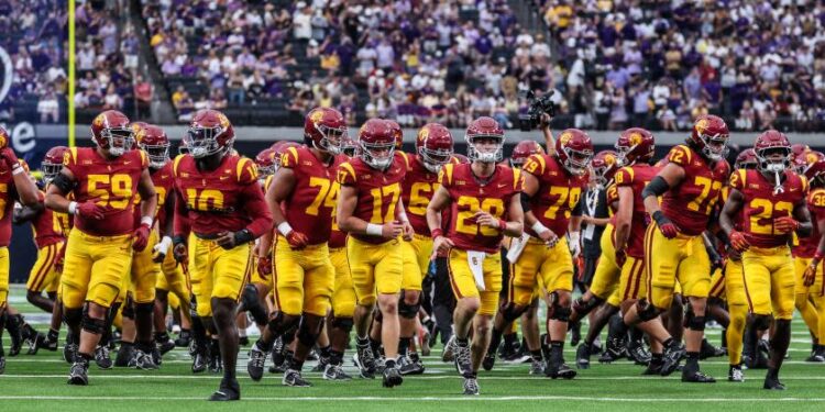 Las Vegas, Nevada, Sunday, September 1, 2024 - The USC Trojans and the LSU Tigers.