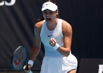 Emma Raducanu celebrates beating Ekaterina Alexandrova