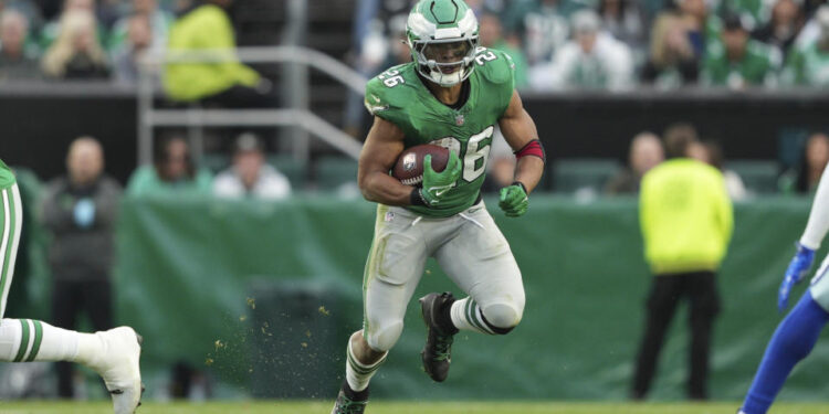 PHILADELPHIA, PA - Fresh off a 2,000-yard rushing season, Saquon Barkley of the Philadelphia Eagles will be heading to his third career Pro Bowl. (Photo by Andy Lewis/Icon Sportswire via Getty Images)