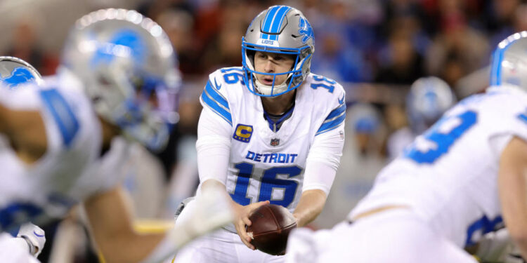 Dec 30, 2024; Santa Clara, California, USA; Detroit Lions quarterback Jared Goff (16) hands off the ball during the first quarter against the San Francisco 49ers at Levi's Stadium. Mandatory Credit: Sergio Estrada-Imagn Images