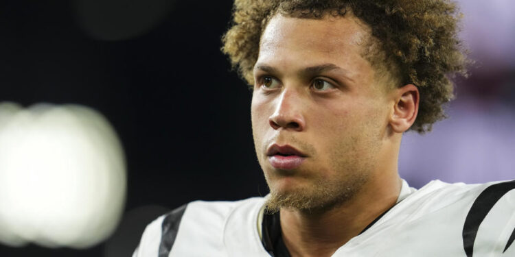 BALTIMORE, MD - NOVEMBER 07: Jermaine Burton #81 of the Cincinnati Bengals looks on from the field after an NFL football game against the Baltimore Ravens at M&T Bank Stadium on November 7, 2024 in Baltimore, Maryland. (Photo by Cooper Neill/Getty Images)