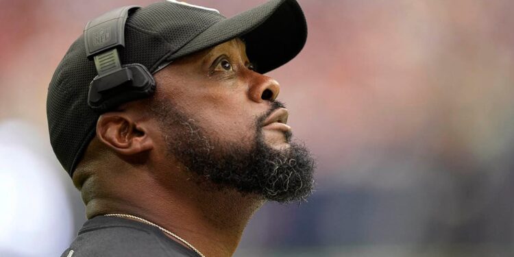 Mike Tomlin looks up