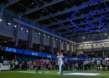 Inside the SoFi Center, players will hit tee shots off actual grass, (Courtesy of TGL)