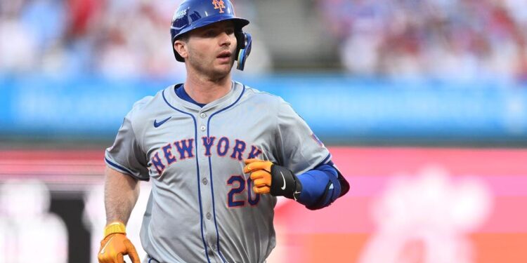 Pete Alonso in action