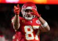 Travis Kelce points forward