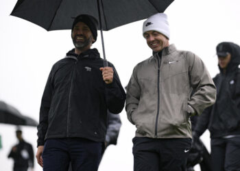 LA JOLLA, CALIFORNIA - FEBRUARY 12: Rory McIlroy of Northern Ireland and Donald Trump Jr. walk the ninth hole prior to The Genesis Invitational 2025 at Torrey Pines Golf Course on February 12, 2025 in La Jolla, California. (Photo by Orlando Ramirez/Getty Images)