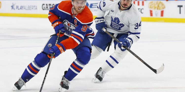 NHL: Toronto Maple Leafs at Edmonton Oilers