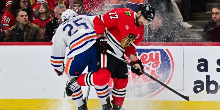 NHL: Edmonton Oilers at Chicago Blackhawks