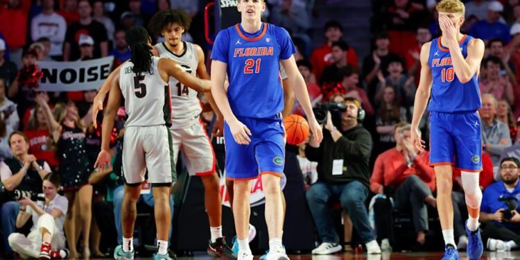 ATHENS, GEORGIA - FEBRUARY 25: Alex Condon #21 of the Florida Gators reacts during the first half against the Georgia Bulldogs at Stegeman Coliseum on February 25, 2025 in Athens, Georgia. (Photo by Todd Kirkland/Getty Images)