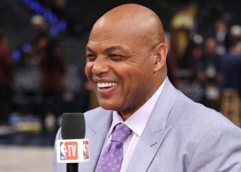 Charles Barkley smiles