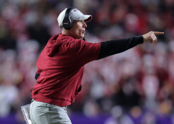 BATON ROUGE, LOUISIANA - NOVEMBER 30: Head coach Brent Venables of the Oklahoma Sooners reacts against the LSU Tigers during a game at Tiger Stadium on November 30, 2024 in Baton Rouge, Louisiana. (Photo by Jonathan Bachman/Getty Images)