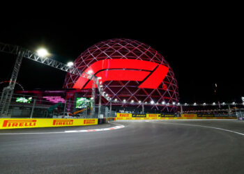 LAS VEGAS, NV - NOVEMBER 17: General view of the track with the Sphere displaying the F1 logo during the early morning second practice session for the Formula 1 Heineken Silver Las Vegas Gran Prix on November 17, 2023 on the Las Vegas Street Circuit in Las Vegas, Nevada. (Photo by Jeff Speer/Icon Sportswire via Getty Images)