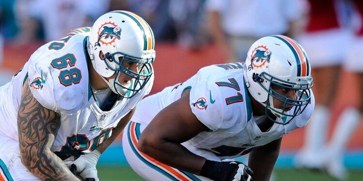 Richie Incognito and Jonathan Martin on the offensive line