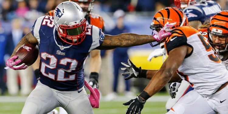 Stevan Ridley stiff arm