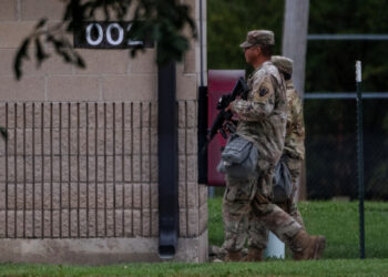 Texas National Guard troops arrive in Illinois