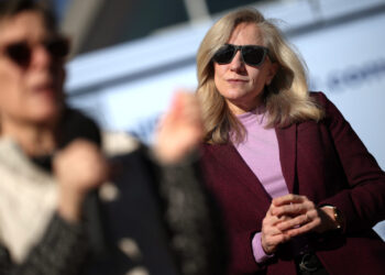 VA Gubernatorial Candidate Abigail Spanberger Campaigns Ahead Of Election Day