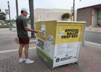 On the first day of early in-person and ballot drop-off voting, voters cast their ballot in the November 4, 2025 Californi...