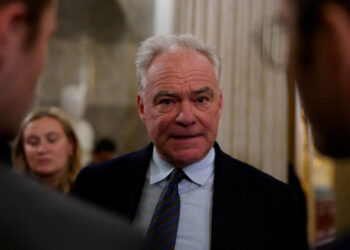U.S. Senate advances a bill to end the government shutdown