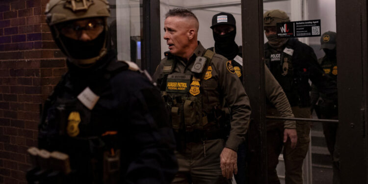 U.S. federal agents conduct immigration raid in Illinois