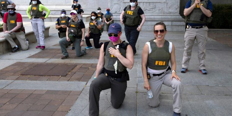 FBI Kneeling Agents