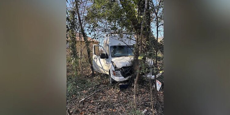 ICE agents shoot van driver during Maryland Christmas Eve operation