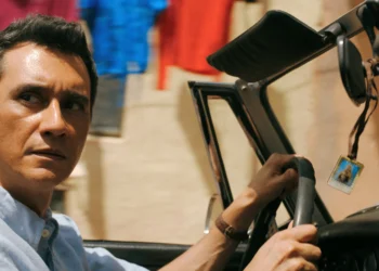 Carlos Manuel Vesga as Manousos in 'Pluribus.'